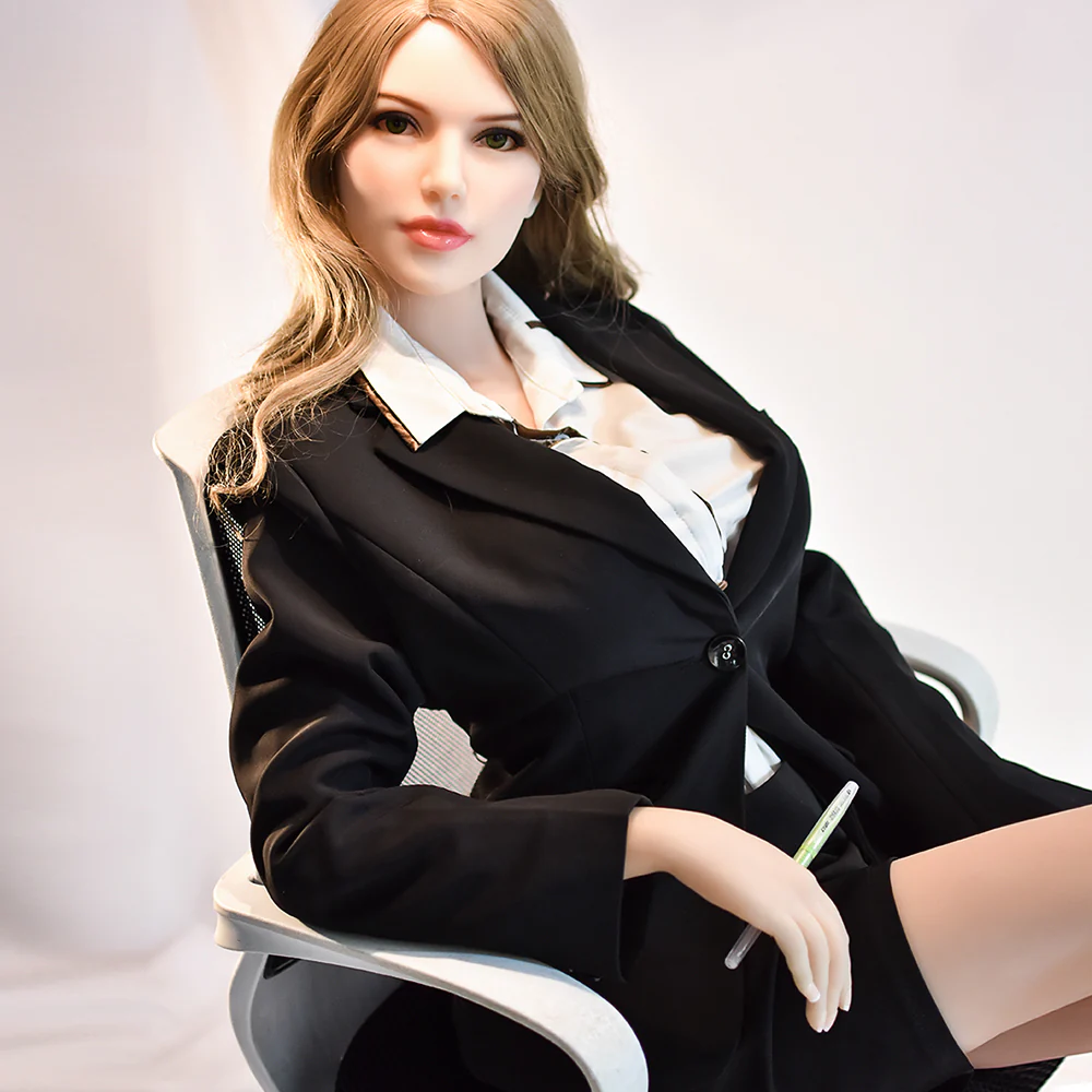 17 Camille sex doll