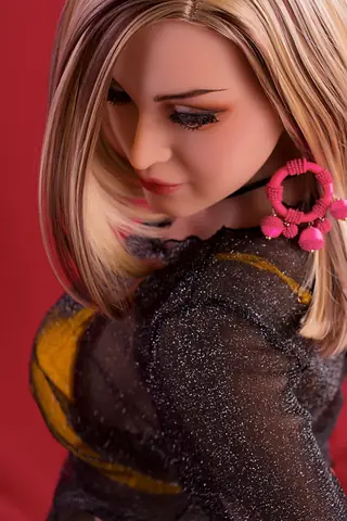 6YE 29 Josie sex doll