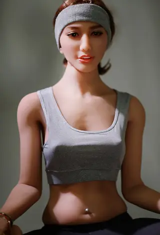 6YE Brianna sex doll