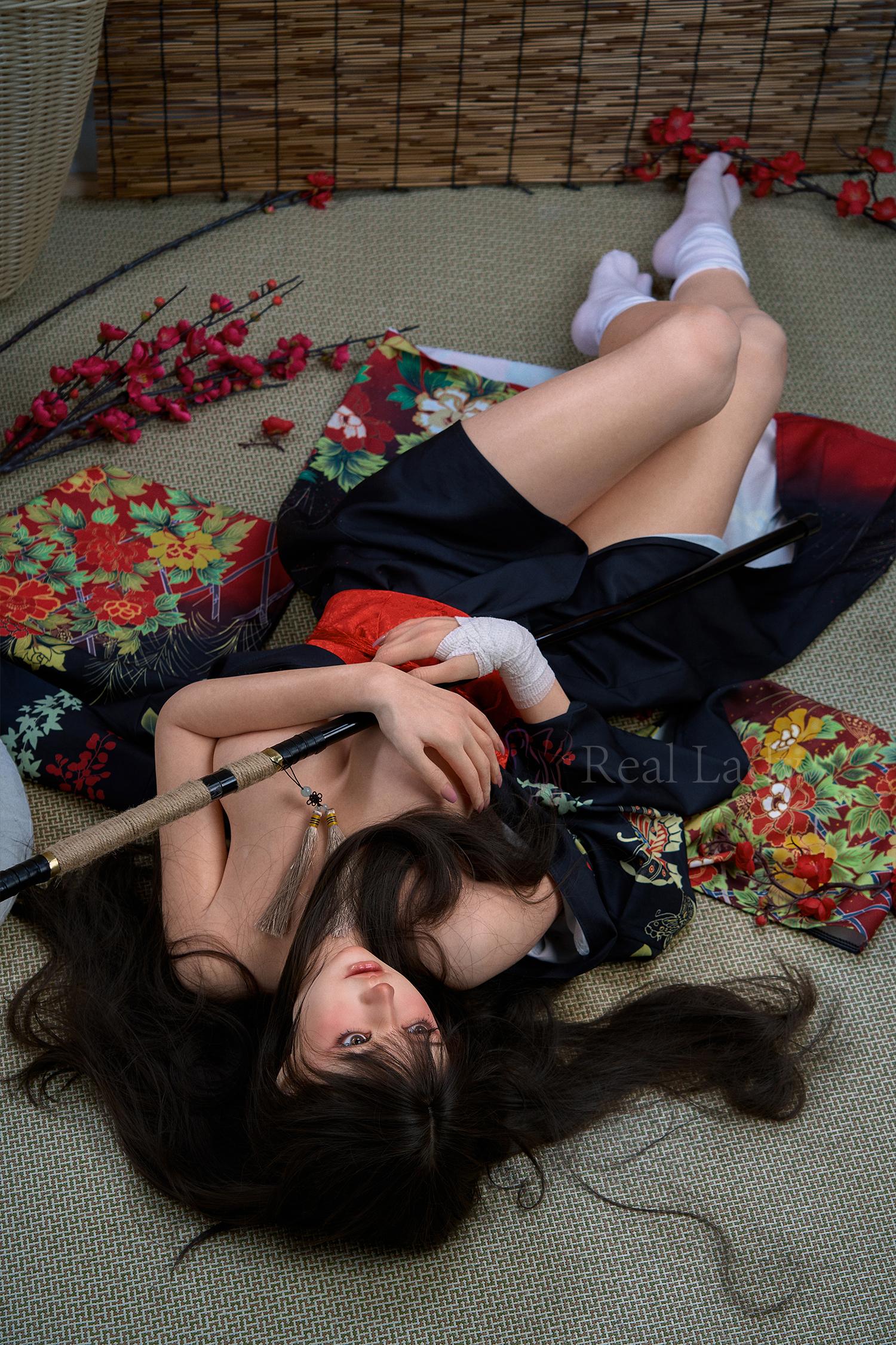 T4 Evie — photo 2