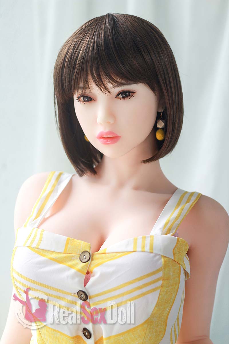 6YE Solange sex doll