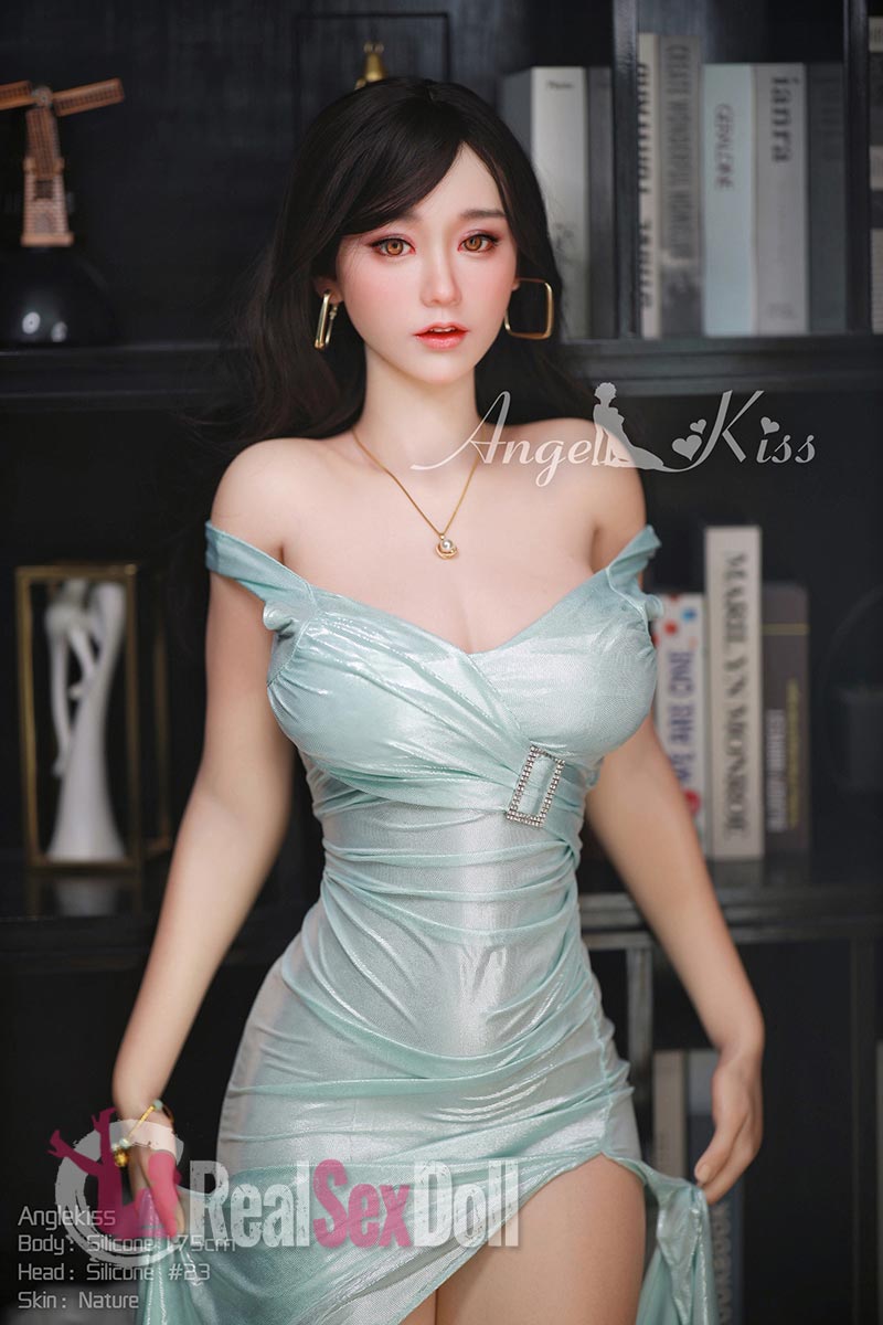 175cm Silicone E-Cup Doll — photo 3