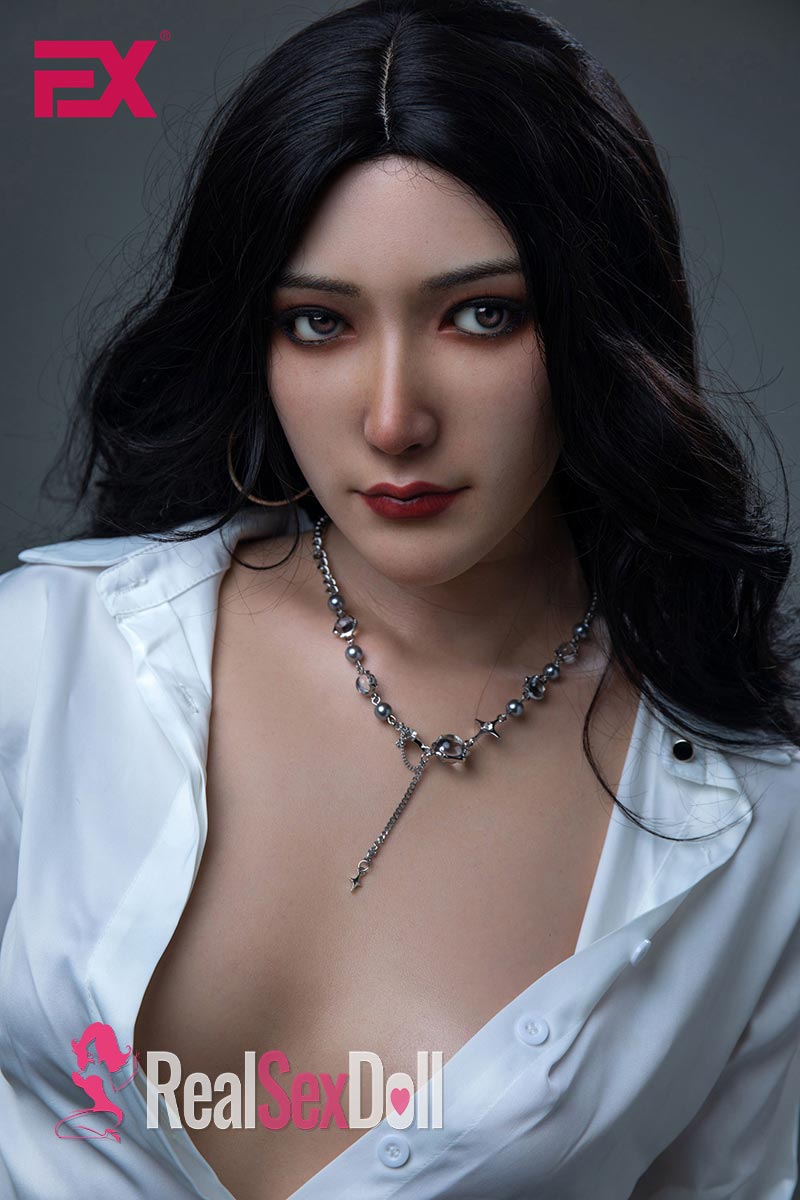 Evelyn — photo 3
