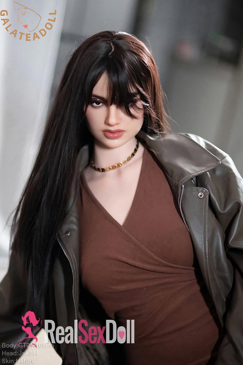 168cm Silicone Doll (No. 044) — photo 3