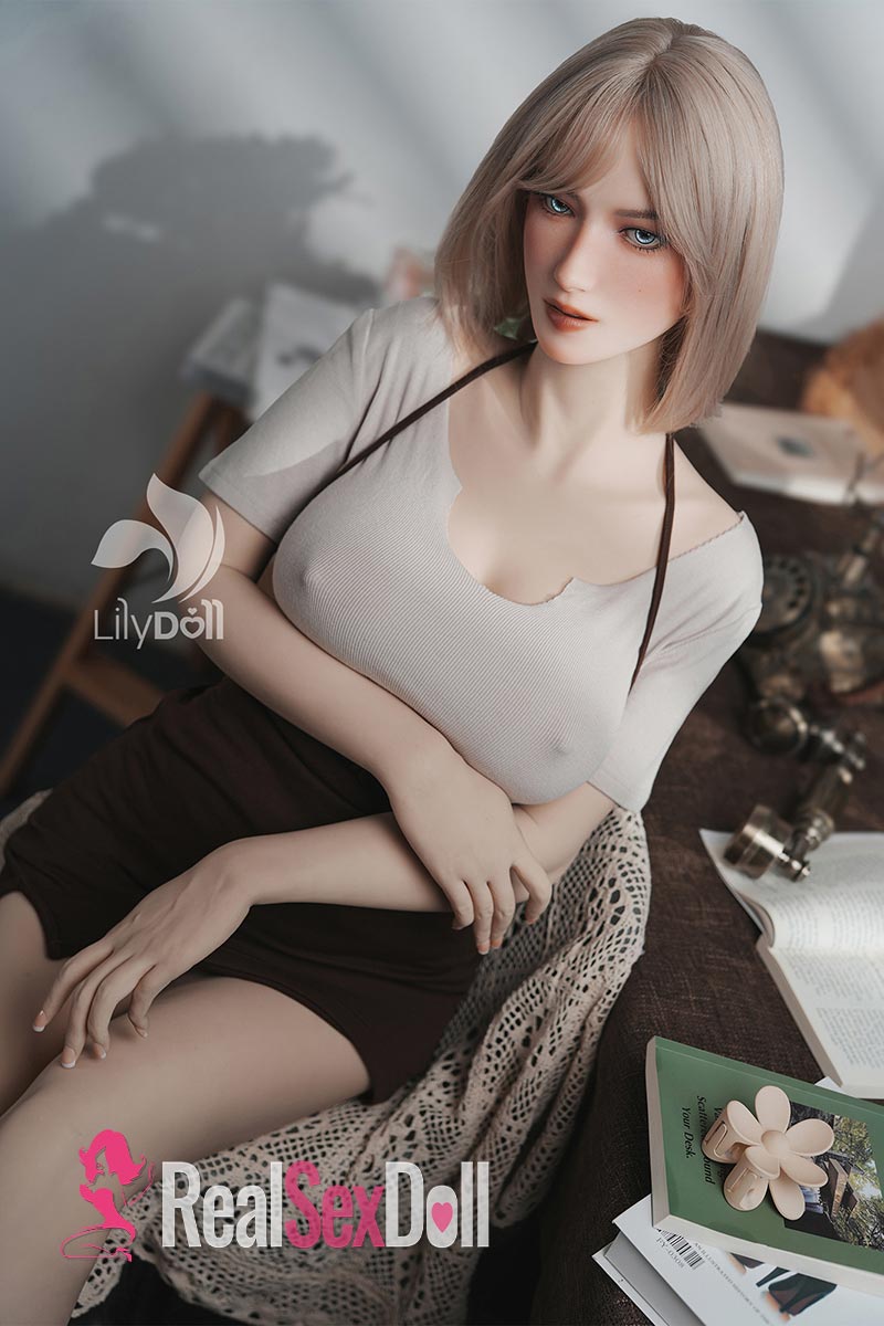 Selene — photo 2