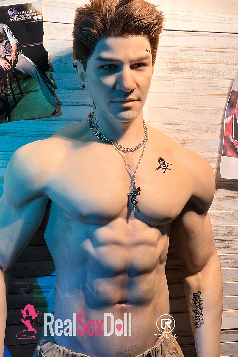 Realing Herman sex doll