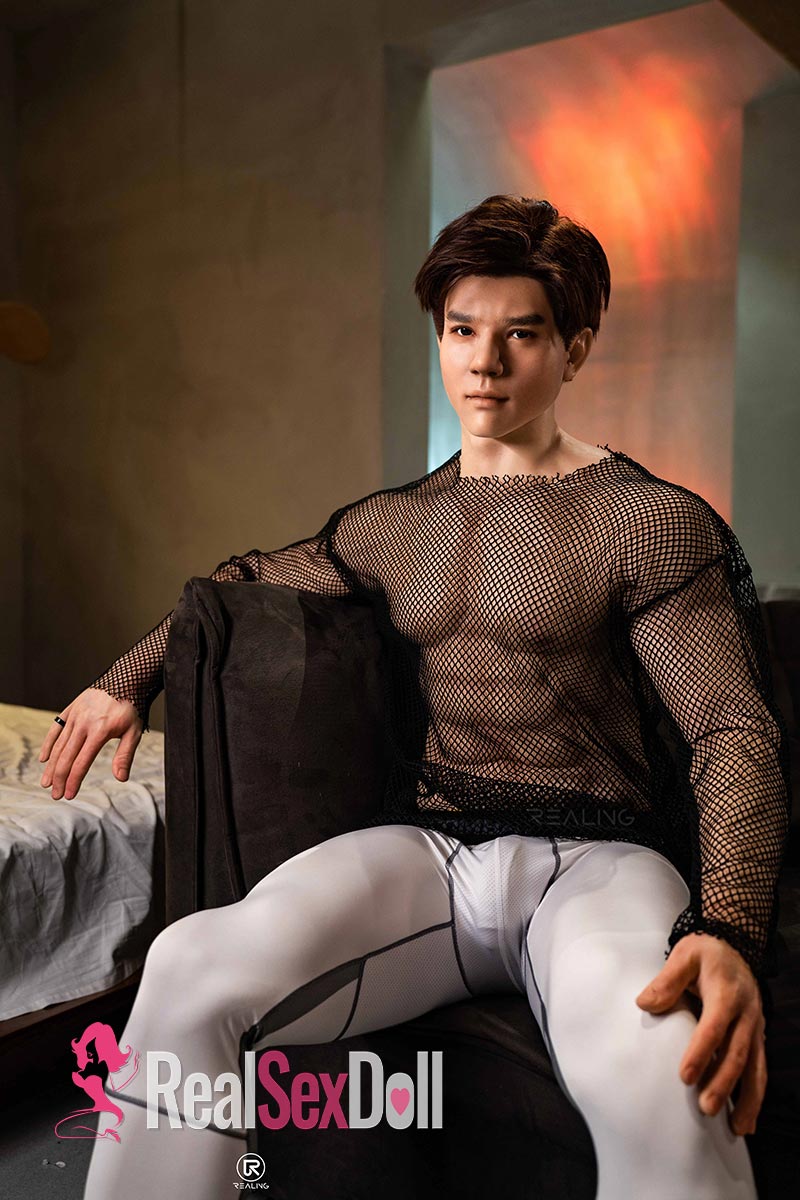 Realing Henson sex doll