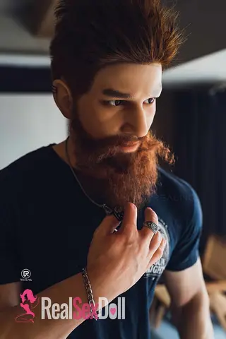 Realing Winthrop sex doll