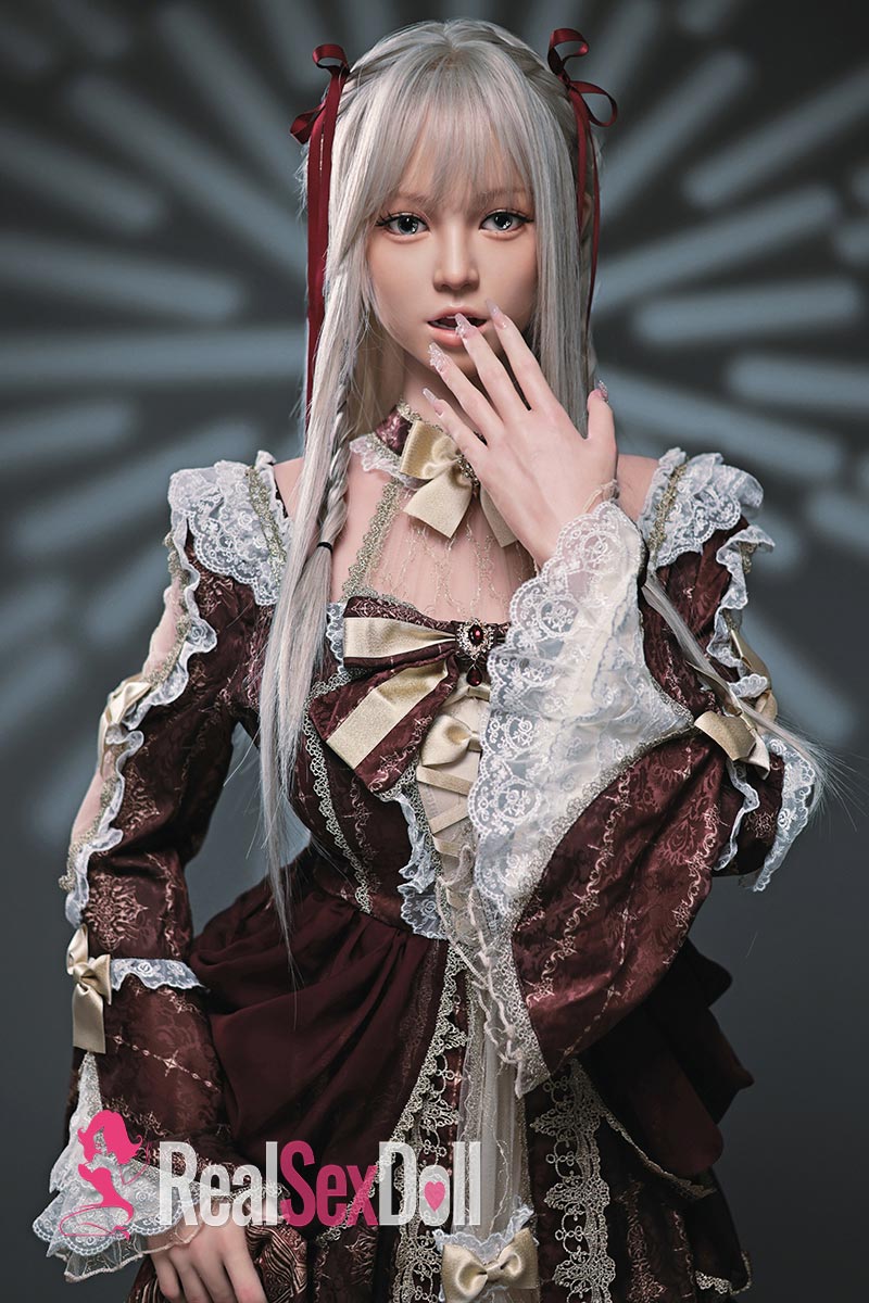 Doll Senior Yoonmiku sex doll