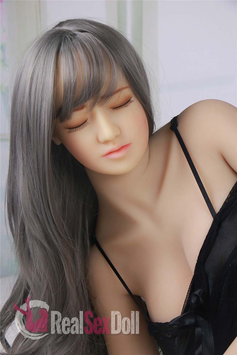 SM Doll Kiara sex doll