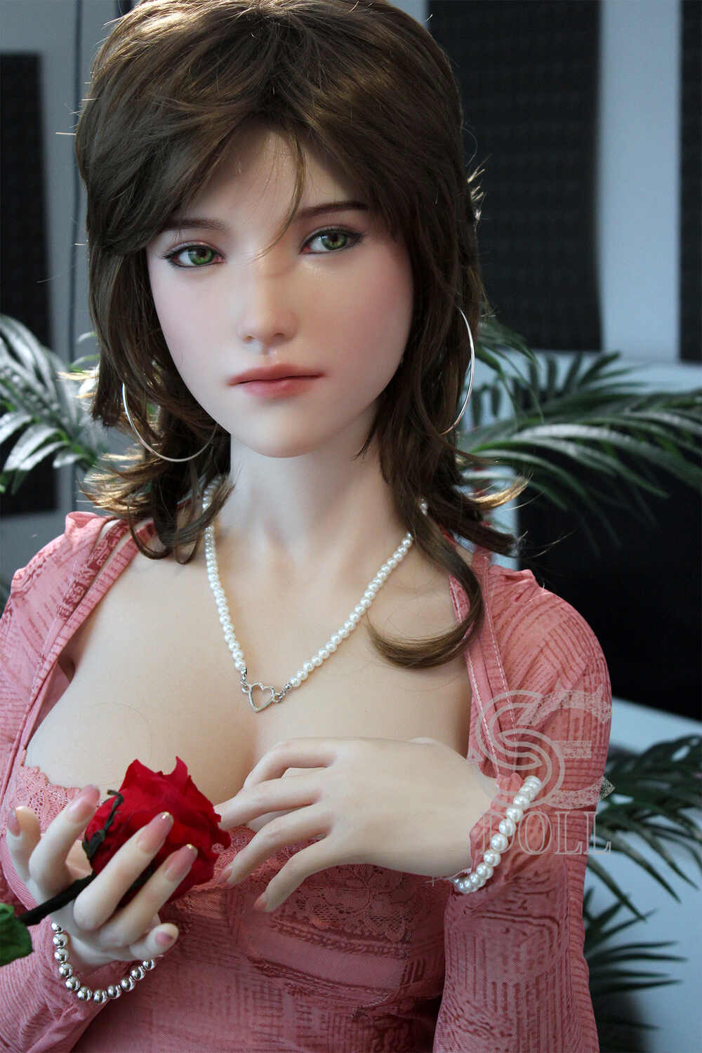 Queena (H) — photo 6