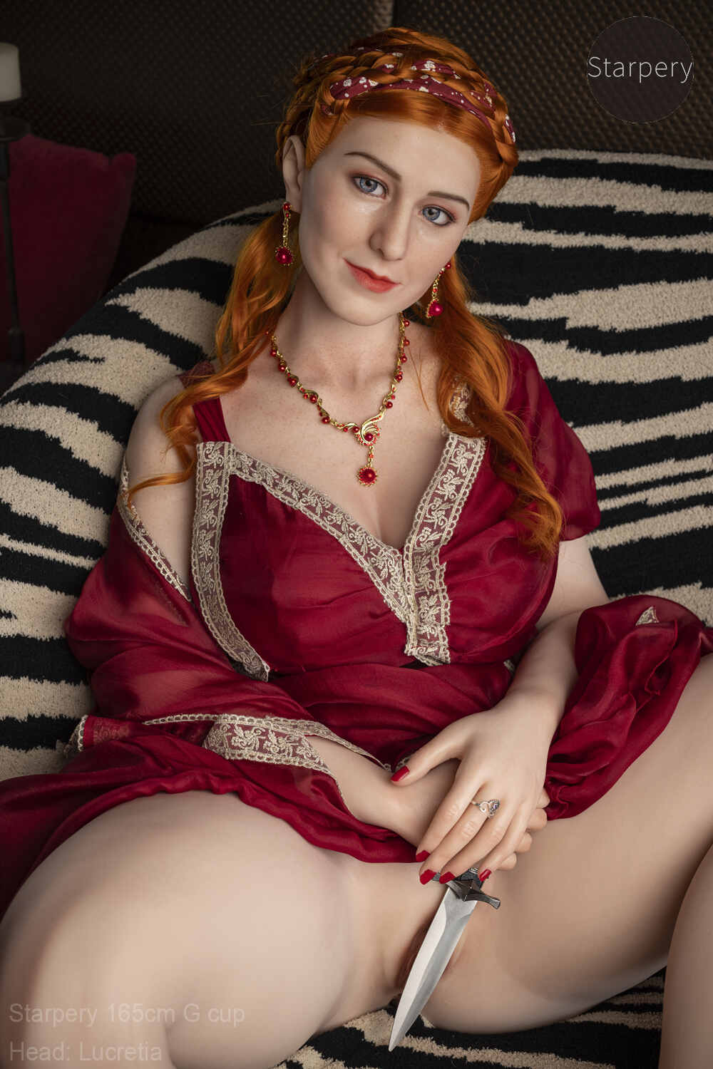 Lucretia — photo 6