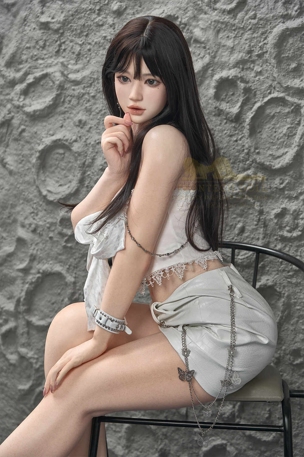 T4 Evie — photo 2