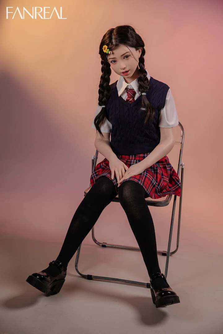 153cm Silicone B-Cup Doll — photo 3