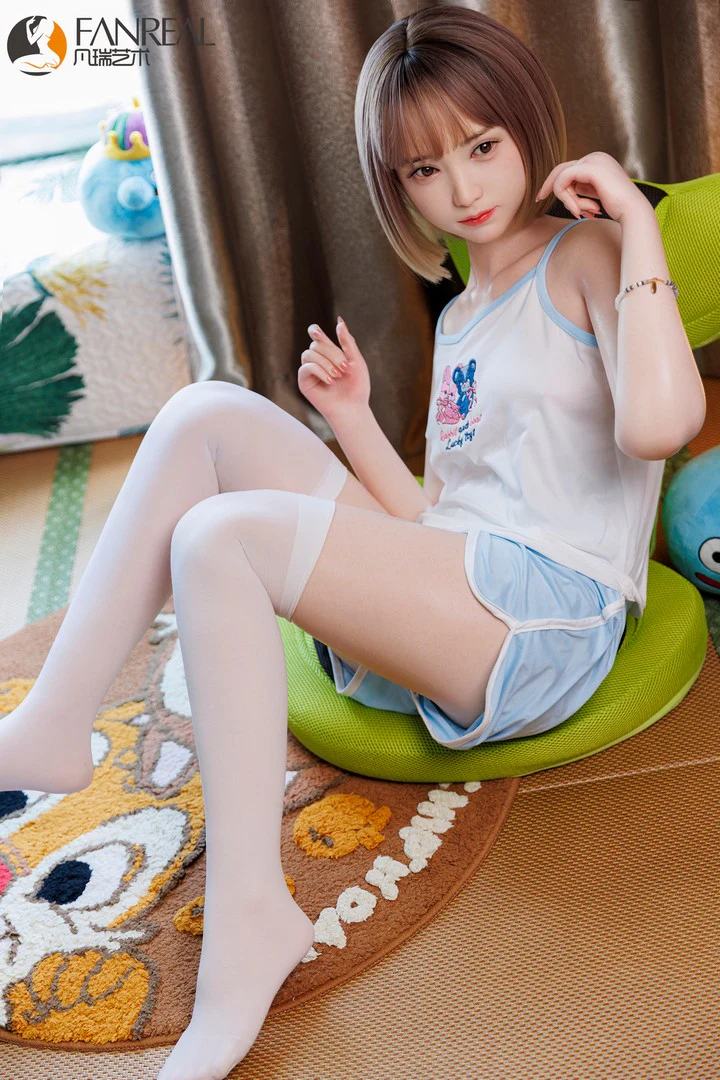 153cm Silicone B-Cup Doll — photo 3