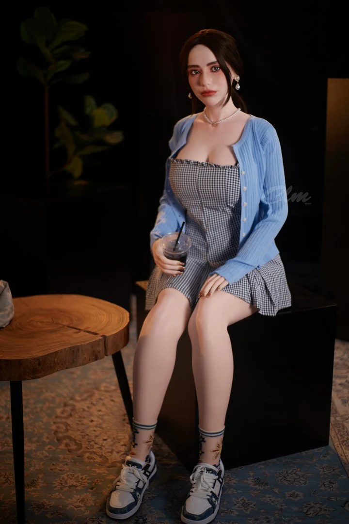 Tiffany — photo 3