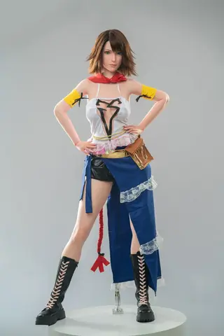 Game Lady Yuna sex doll