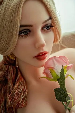  319 Vint sex doll
