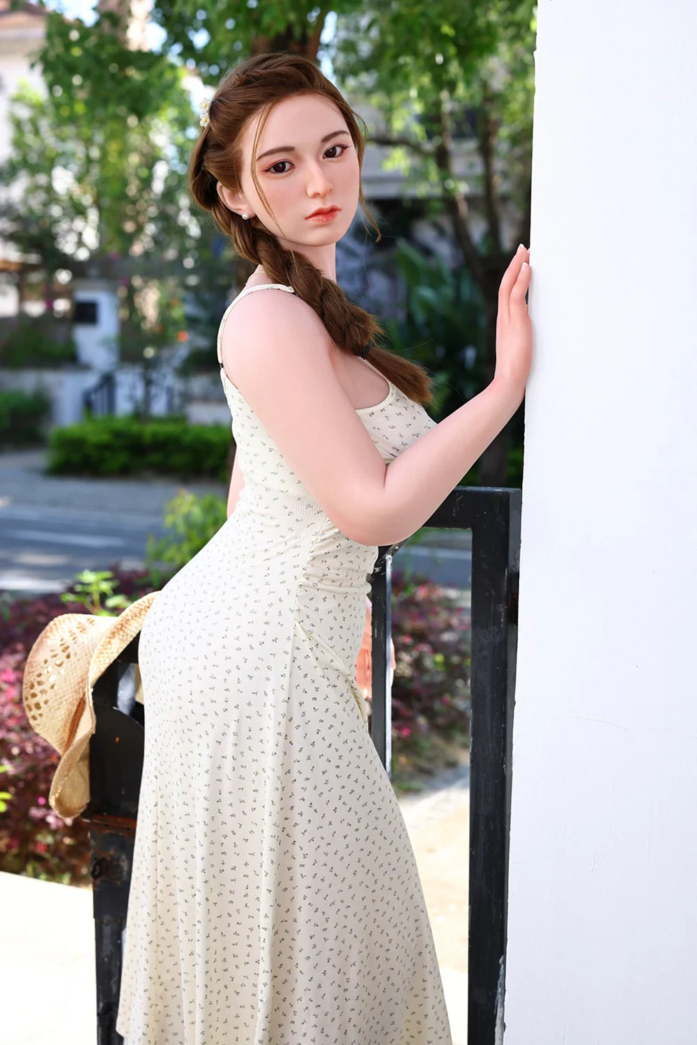Yuan — photo 3